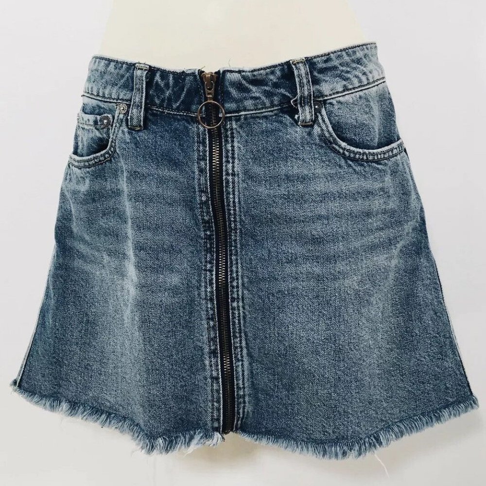 We the Free Grunge Jean Skirt Sz 28 Mini Zip Front Raw Distressed Hem